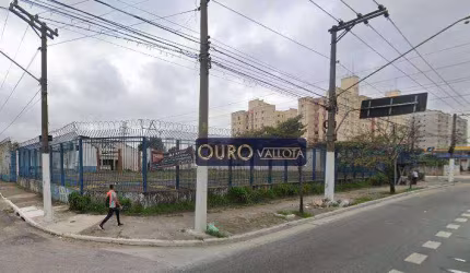 Terreno de Esquina com 2.750m²