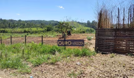 Terreno com 61.000m²