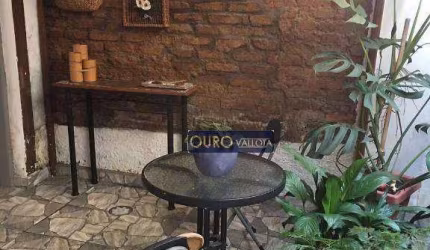 Casa Comercial com 250m²