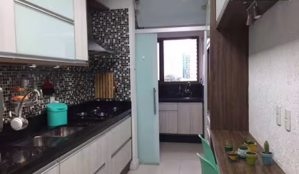 Apartamento com 3 dormitórios com armários - AP 200218P