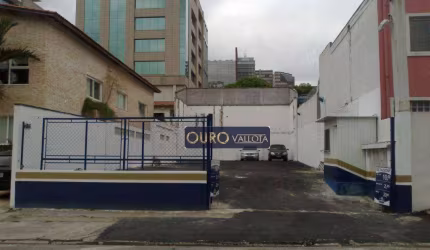 Terreno com 330m²