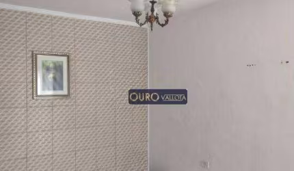 Sobrado com 100m² com salão