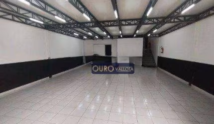 Salão comercial com 240m²