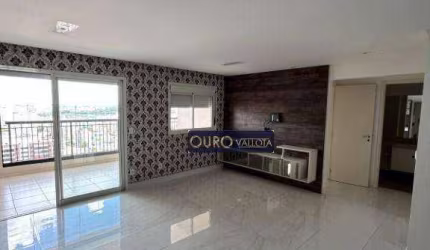 Apartamento com 3 dormitórios e 120m²