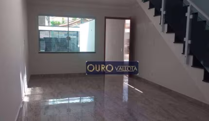Sobrado Novo com 3 dormitórios