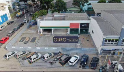 Terreno de Esquina com 900m²