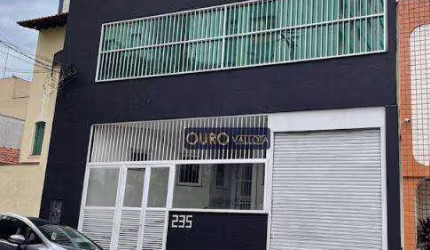 Prédio Comercial com 560m²