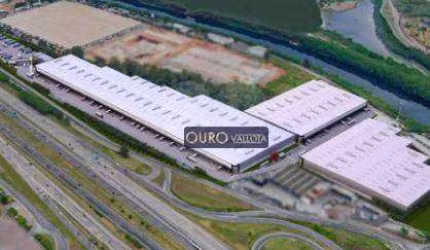 Galpão com 2.463m²