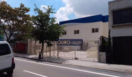 Prédio Comercial com 620m²