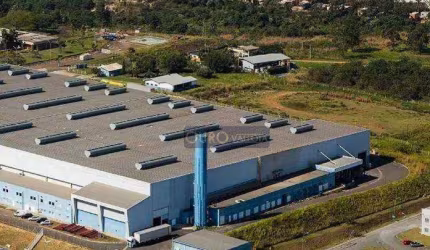 Galpão com 5.000m²
