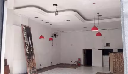 Salão Comercial com 195m²