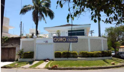Casa com 3 suítes - CA 220303M