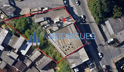 Galpão Comercial à Venda em Salvador - Bairro Granjas Rurais Presidente Vargas: 4 Salas, 4 Banheiros, 458m² de Área!