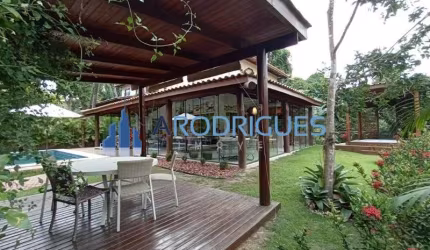 Casa Alto padrão na Praia do Forte - Oportunidade