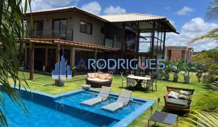 Casa na Praia do Forte 6 suítes ( Porteira Fechada ) Cond Ilha dos Pássaros.