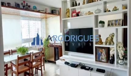 Apartamento no Itaigara, 2/4
