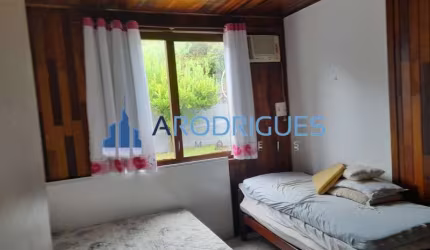 Casa de luxo em condomínio à venda no Centro de Itaparica-BA: 4 quartos, 4 suítes, 3 salas, 4 banheiros, 3 vagas de garagem, 500m².