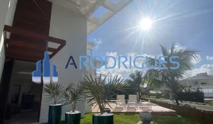CASA À VENDA EM CONDOMÍNIO FECHADO EM GUARAJUBA, 5/4, SENDO 5 SUÍTES, 332M², ÓTIMA LOCALIZAÇÃO!