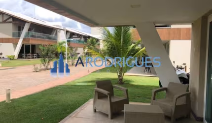 Excelente oportunidadede casa à venda no condomínio alto padrão localizada na melhor praia apropriada para banho em Itacimirim .