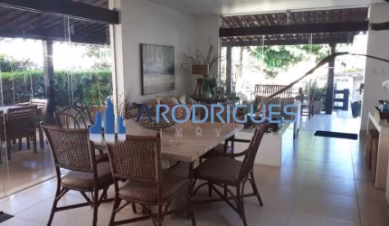 Imponente casa de luxo em condomínio, 4 quartos e 4 suítes em Itapuã, Salvador-BA, com 789m² e 3 vagas. Venha conhecer!