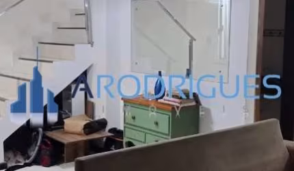 Casa em Condomínio de Luxo no Centro de Lauro de Freitas-BA: 3 quartos, 1 suíte, 1 sala, 1 vaga de garagem, 146 m² de área.