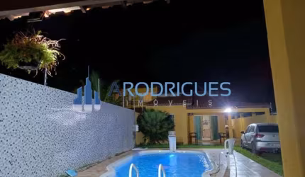 Casa em condomínio para locação em Barra do Jacuípe-BA: 3 quartos, 1 suíte, 1 sala, 2 banheiros, 3 vagas de garagem, 300m² de área.