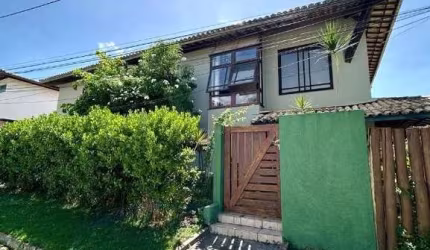 Casa em Condomínio para Venda em Lauro De Freitas, Buraquinho, 4 dormitórios, 3 suítes, 4 banheiros, 2 vagas