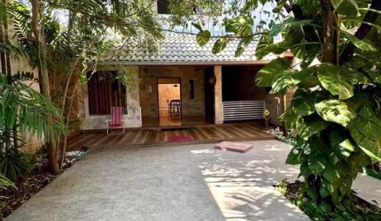 Casa para Venda em Lauro de Freitas, Ipitanga, 3 dormitórios, 1 suíte, 3 banheiros, 3 vagas