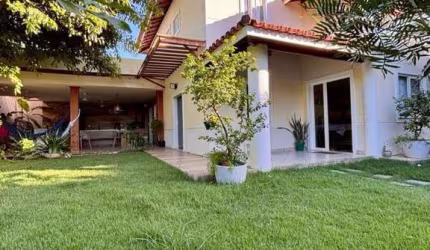 Casa em Condomínio para Venda em Lauro de Freitas, Buraquinho, 4 dormitórios, 3 suítes, 5 banheiros, 3 vagas