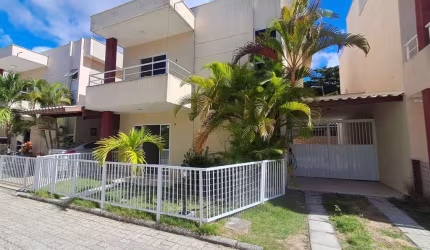 Casa em Condomínio para Locação em Lauro de Freitas, Buraquinho, 3 dormitórios, 3 suítes, 4 banheiros, 2 vagas