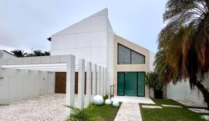 Casa em Condomínio para Venda em Lauro de Freitas, Buraquinho, 3 dormitórios, 2 suítes, 4 banheiros, 2 vagas