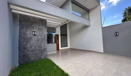 Casa à venda em Maringá, Jardim Tóquio, com 3 quartos, com 105 m²