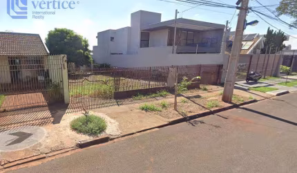 Terreno à venda em Maringá, Zona 04, com 600 m²