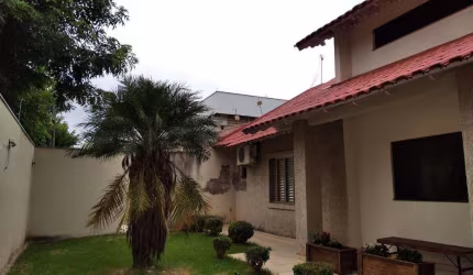 Casa à venda em Maringá, Jardim Catedral, com 3 quartos, com 212 m²