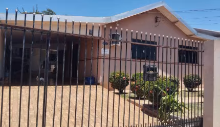 Casa à venda em Marialva, Centro, com 3 quartos, com 220 m²