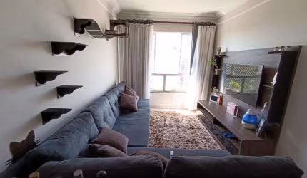 Apartamento Mobiliado com 3 Quartos e Suíte na Vila Marumby, Edifício Areia Branca, Maringá