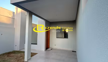Vende-se geminada com acabamento moderno