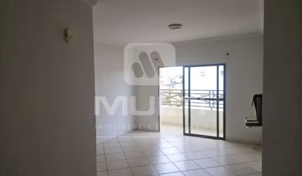 Apartamento com 2 quartos à venda em Saraiva, Uberlândia  por R$ 330.000