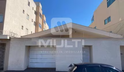 Casa comercial para alugar no Umuarama, Uberlândia  por R$ 7.000