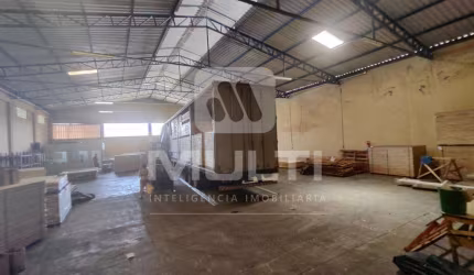 Barracão / Galpão / Depósito para alugar na Nossa Senhora das Graças, Uberlândia  por R$ 10.000