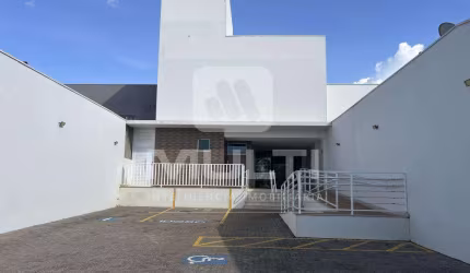 Apartamento com 1 quarto para alugar no Planalto, Uberlândia  por R$ 40.000
