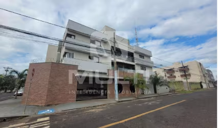 Apartamento com 3 quartos para alugar no Umuarama, Uberlândia  por R$ 2.600