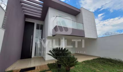Casa com 3 quartos para alugar no Vigilato Pereira, Uberlândia  por R$ 7.100
