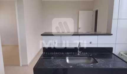 Apartamento com 2 quartos para alugar em Gávea Sul, Uberlândia  por R$ 1.050