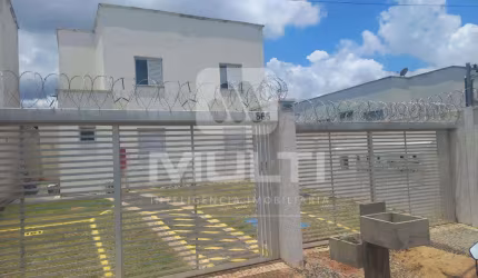 Apartamento com 2 quartos para alugar no Jardim Itália, Uberlândia  por R$ 1.200