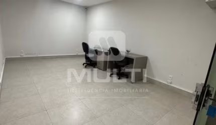 Casa comercial para alugar na Nossa Senhora Aparecida, Uberlândia  por R$ 9.500