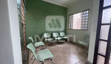 Casa comercial para alugar no Luizote de Freitas, Uberlândia  por R$ 6.000