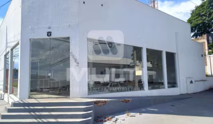 Sala comercial para alugar no Brasil, Uberlândia  por R$ 15.000