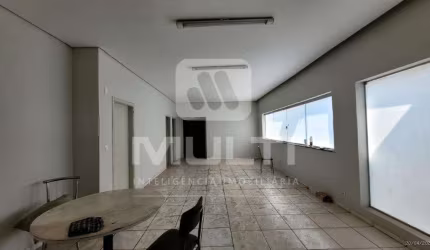 Casa comercial para alugar no Centro, Uberlândia  por R$ 18.000