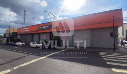 Barracão / Galpão / Depósito para alugar no Brasil, Uberlândia  por R$ 60.000